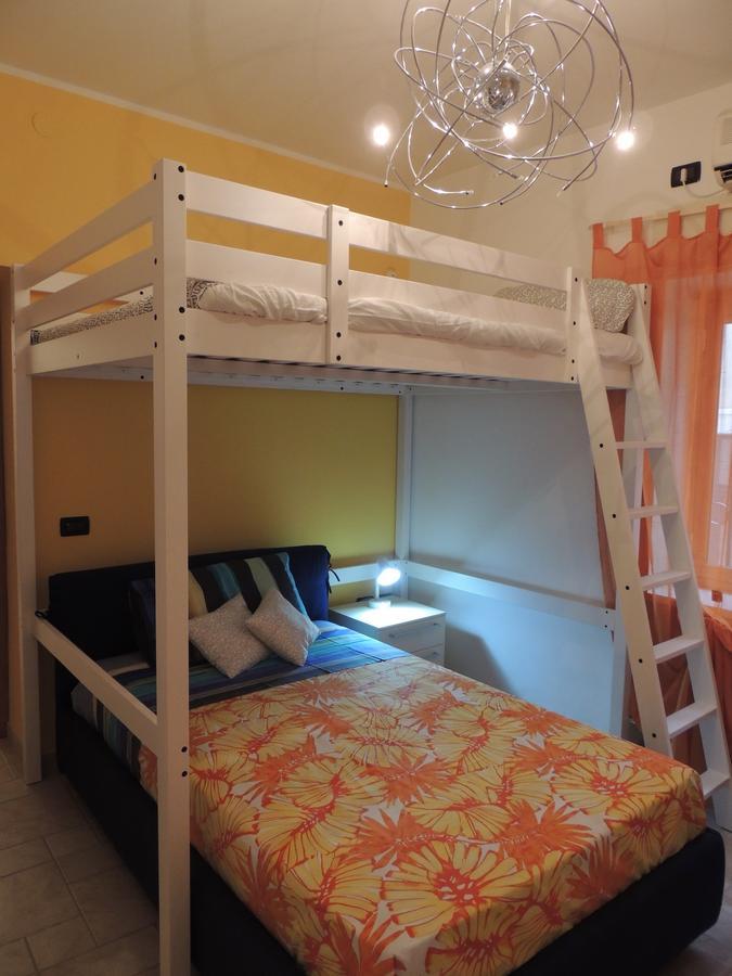 Le Porte Di Taormina Bed & Breakfast Oda fotoğraf