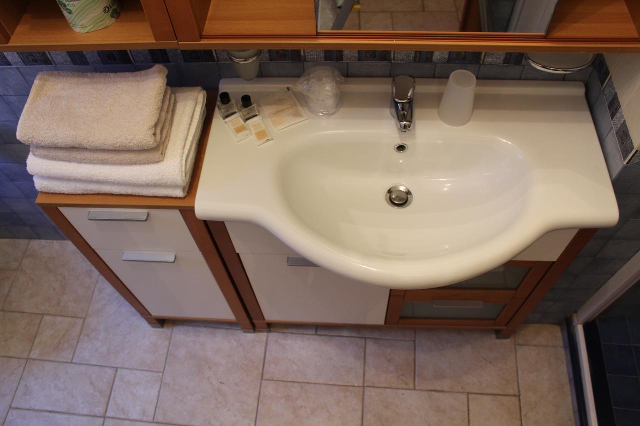 Le Porte Di Taormina Bed & Breakfast Oda fotoğraf
